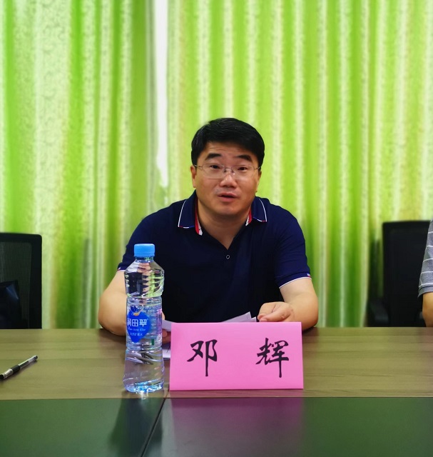 鄧輝帶隊(duì)赴學(xué)院開展本科教育教學(xué)審核評估第二次督察，聚焦檔案整理工作